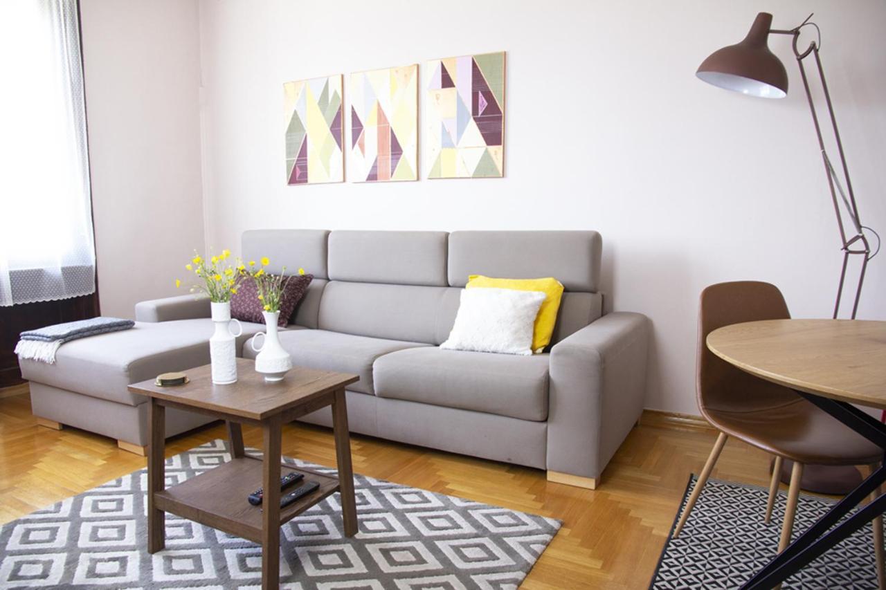 Nicola'S Appartement Novi Sad Buitenkant foto